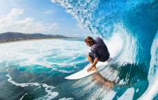 中国体育彩票：经典重现却成争议瞬间，布朗关键进攻犯规葬送凯尔特人翻盘希望