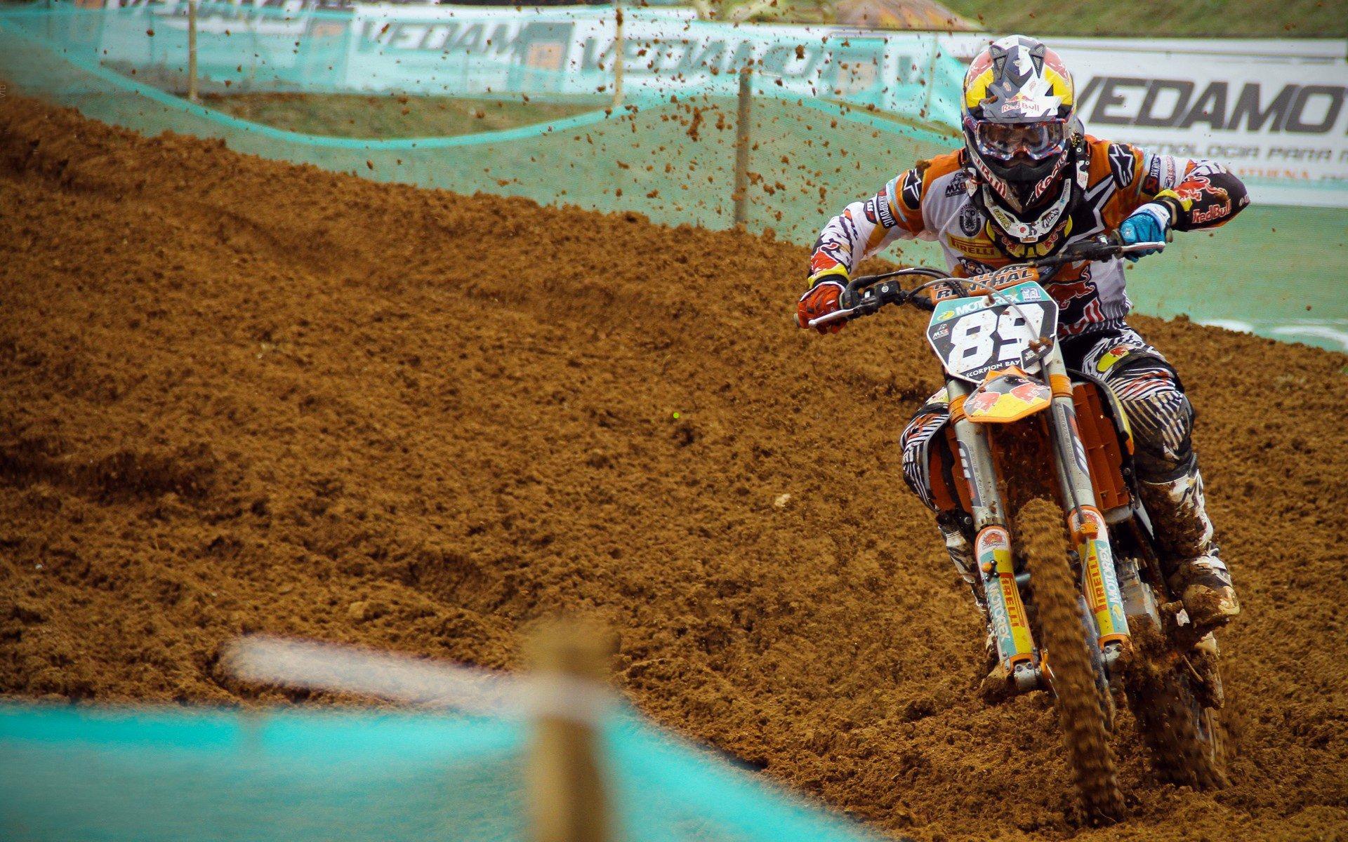 传奇终章！巴萨2015欧冠功臣三将同日退役 特狮成唯一留守者 MSN余晖尚在绿茵