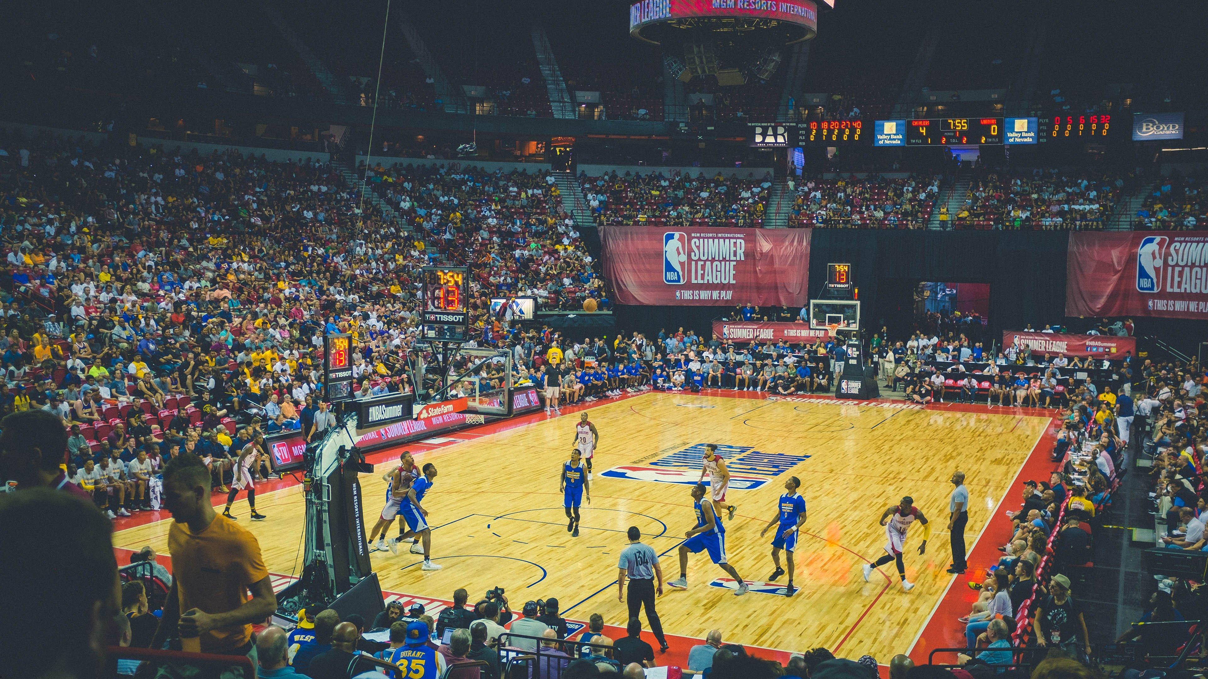 勒布朗·詹姆斯对阵76人砍下赛季新高29分，赛后坦言，今晚稍微找回了一点自我