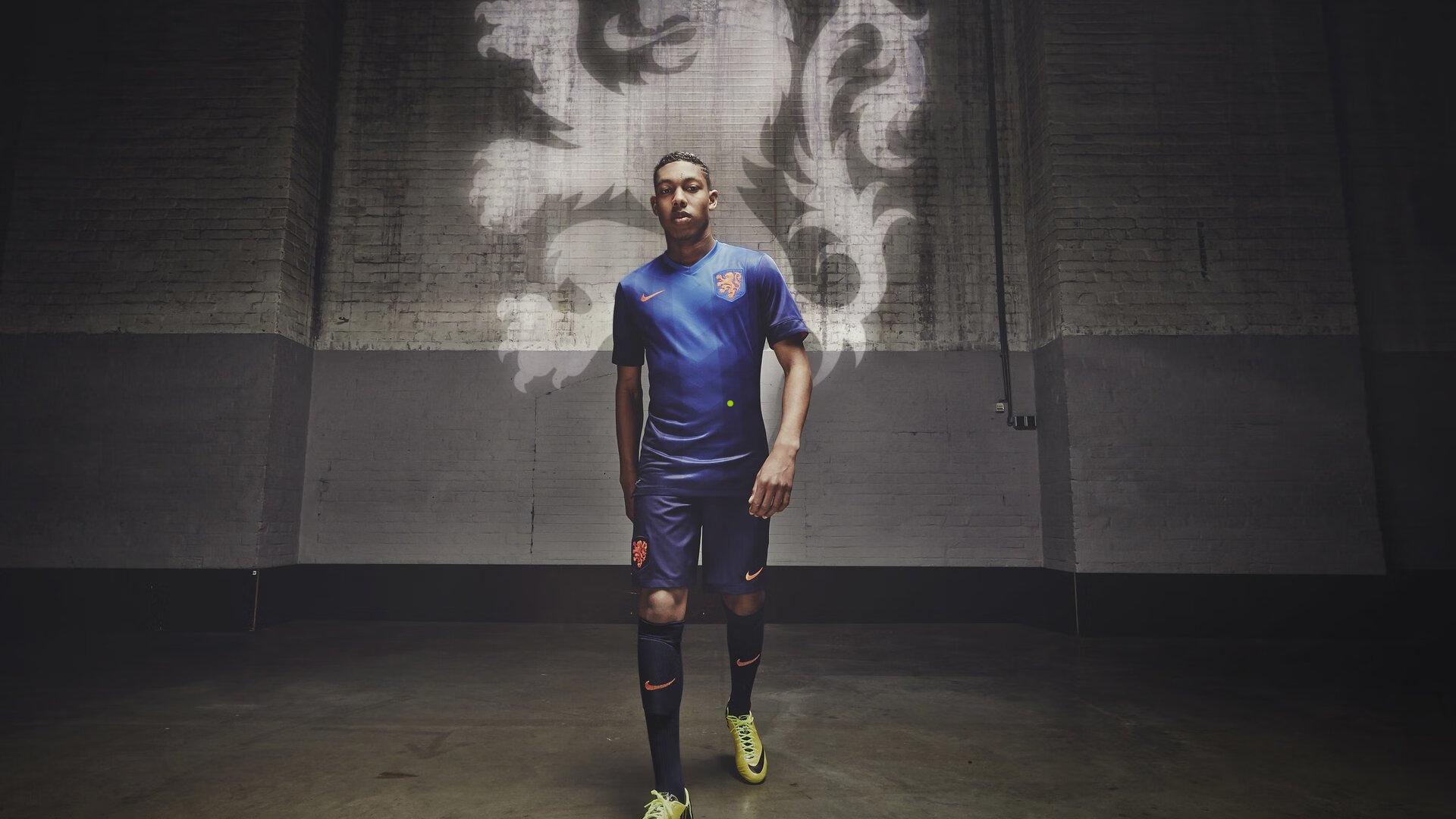 诺里斯坦言维斯塔潘势头难挡 洛赛尔之夜或上演终极攻防